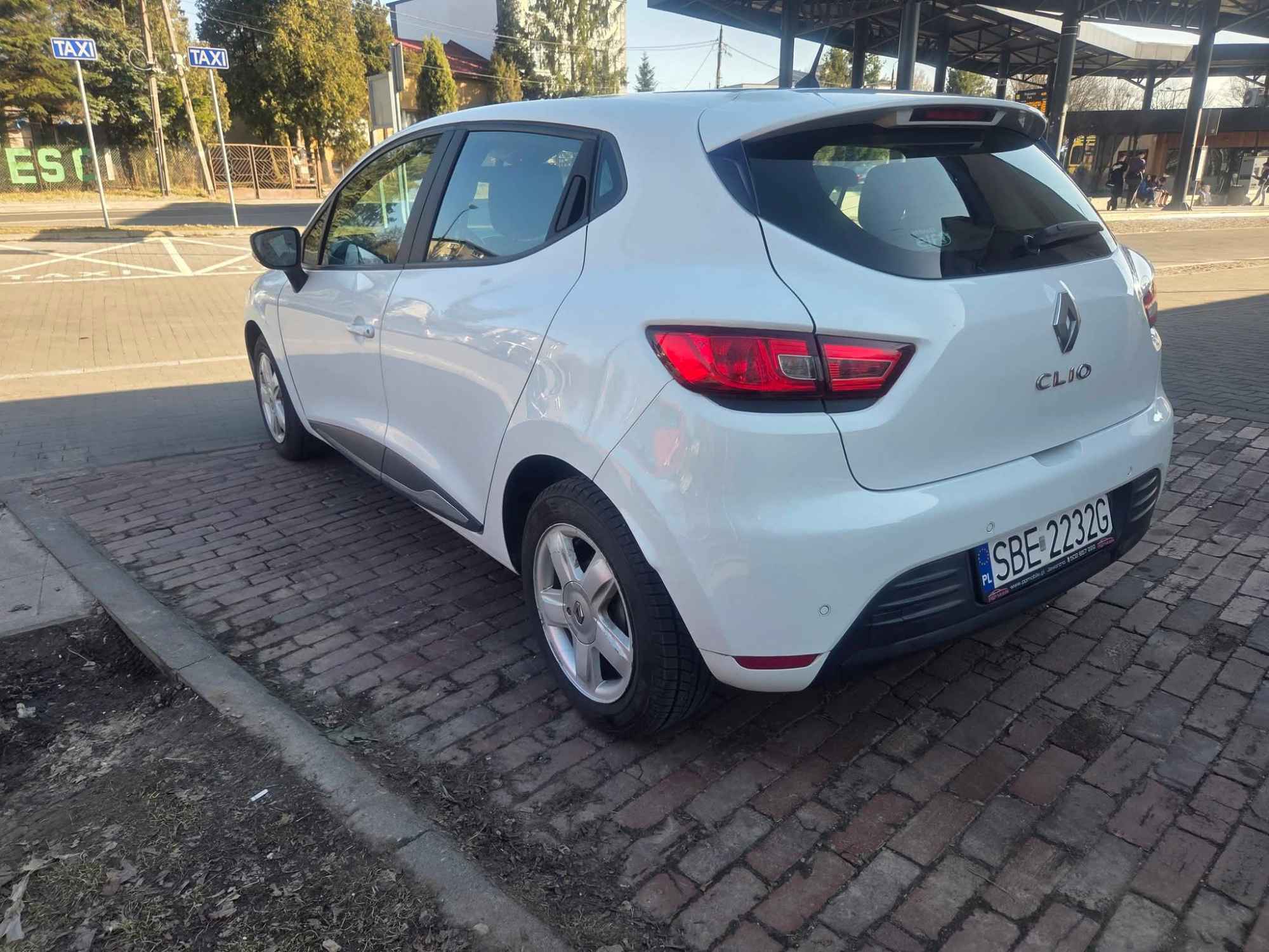 Sprzedam samochód Renault Clio 4 Wojkowice - zdjęcie 3