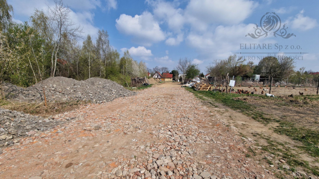 Piekna działka budowlana, połozona w cichej i zielonej okloicy. Lutynia - zdjęcie 4