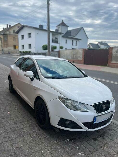 Seat Ibiza 2009 • 1.4 TDI • 3-drzwiowe • Biały – Sprzedam Racibórz - zdjęcie 2