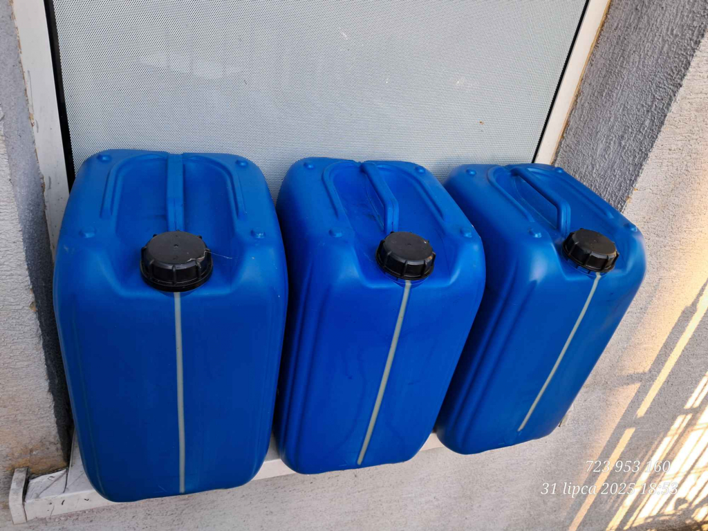 Kanistry 25 l białe niebieskie Zabrze - zdjęcie 1