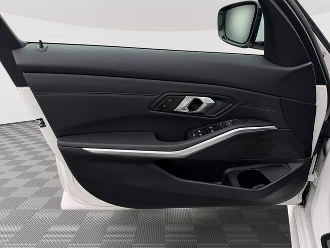 GD7P849#318i M Sport Podgrz.f K.cof LED Pół skóra Salon PL VAT23% Pępowo - zdjęcie 10