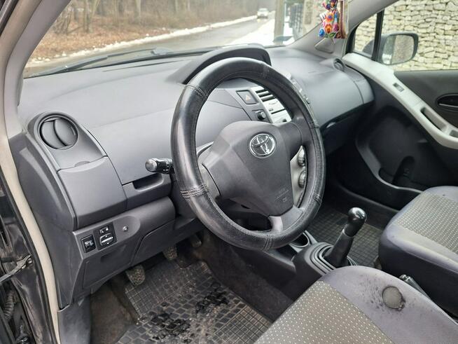 Toyota Yaris Siewierz - zdjęcie 8