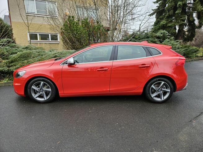Volvo V40 R-Design* Bardzo Ładne i Zadbane* Rok GWARANCJI Opoczno - zdjęcie 3