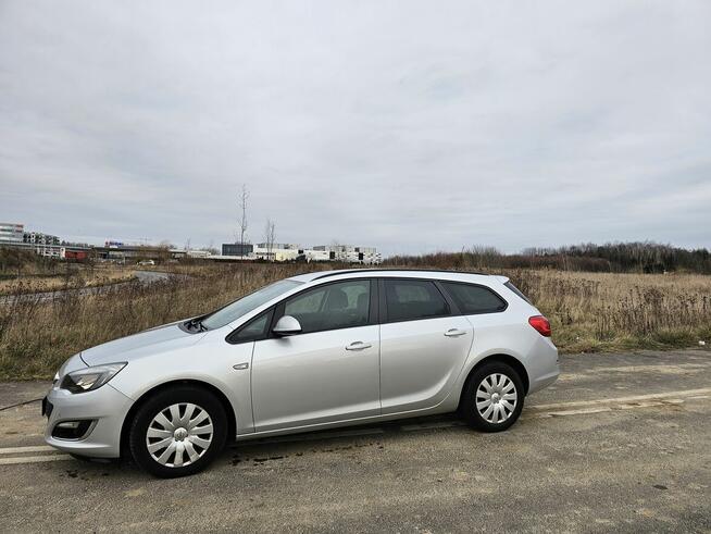 Opel Astra J Sports Tourer 1.4 Turbo Klima 2xPDC Bluetooth Warszawa - zdjęcie 3