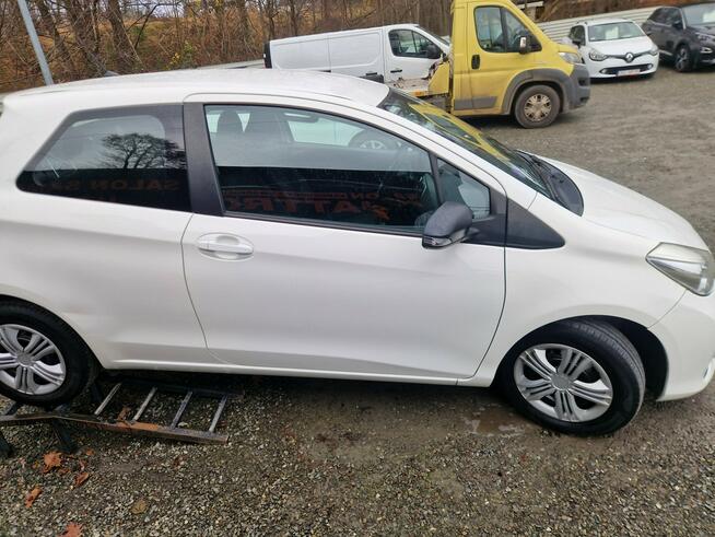 Toyota Yaris Klimatyzacja. Gwarancja . Niski przebieg. Rybnik - zdjęcie 4