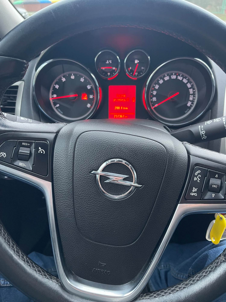 Opel Astra J 1.4 Turbo Chełm - zdjęcie 11