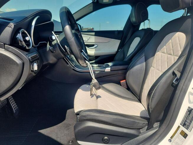 Mercedes C 300 4Matic / pakiet AMG / niski przebieg / mała szkoda Białystok - zdjęcie 7