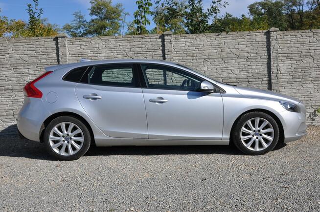 Volvo V40 1.6T 150KM T3 Momentum Nowy Rozrząd i Oleje Niski przebieg Dąbrowa Górnicza - zdjęcie 6