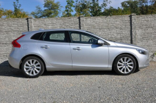 Volvo V40 1.6T 150KM T3 Momentum Nowy Rozrząd i Oleje Niski przebieg Dąbrowa Górnicza - zdjęcie 6