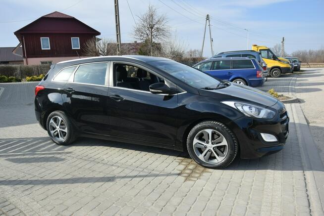 Hyundai i30 1.6D Navi/ Kamera/ 2015r/ Sprowadzony/ Opłacony Majdan Sieniawski - zdjęcie 8