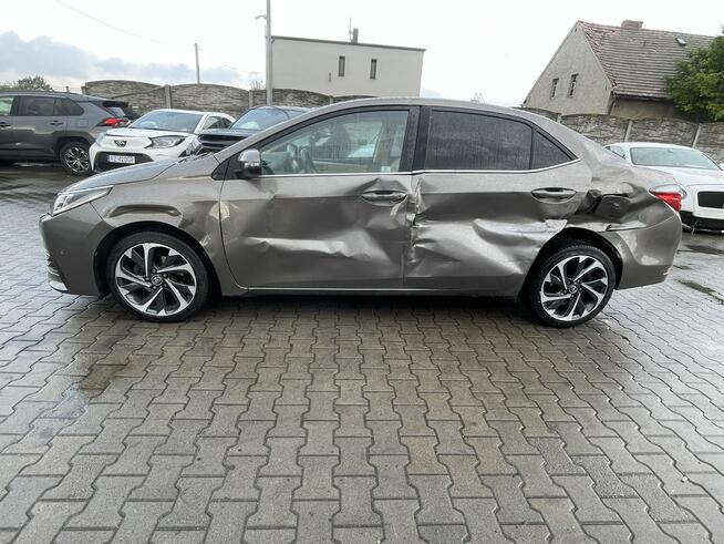 Toyota Corolla Klimatronik Kamera Skóra Tempomat Gliwice - zdjęcie 5
