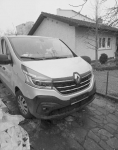 Syndyk sprzeda samochód osobowy Renault Trafic, rok 2020