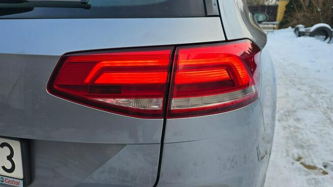 Volkswagen Passat Model 2018 Bezwypadkowy Full serwisowany do Końca Karczew - zdjęcie 11