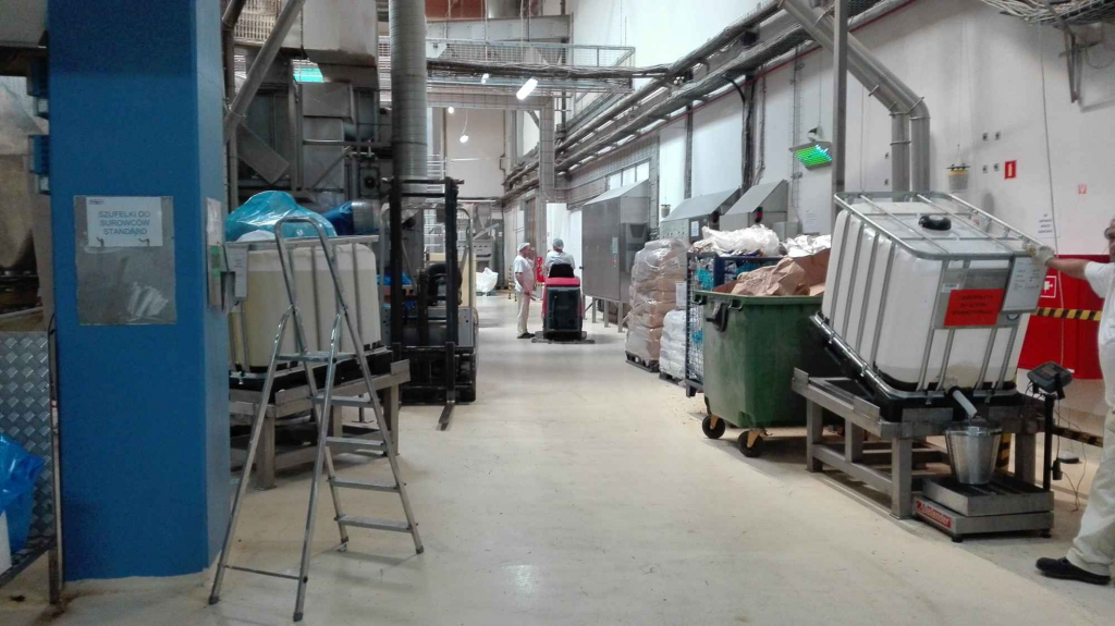 Czystość w zakładzie produkcyjnym – klucz do efektywnej produkcji Śródmieście - zdjęcie 11