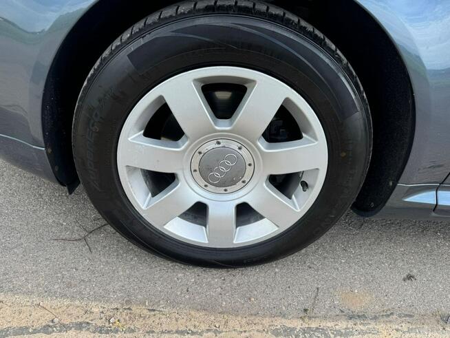 Audi A8 Bezwypadkowy, 10 lat w jednych rękach Kobielice - zdjęcie 9