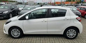 Toyota Yaris Ostrzeganie przed kolizji, kontrola pasa ruchu,nowe opony Olsztyn - zdjęcie 7