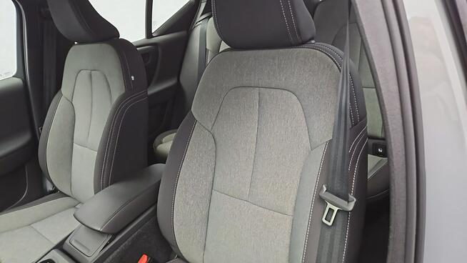 Volvo XC 40 T2 Core aut ! Z Polskiego Salonu ! Faktura Vat ! Warszawa - zdjęcie 11