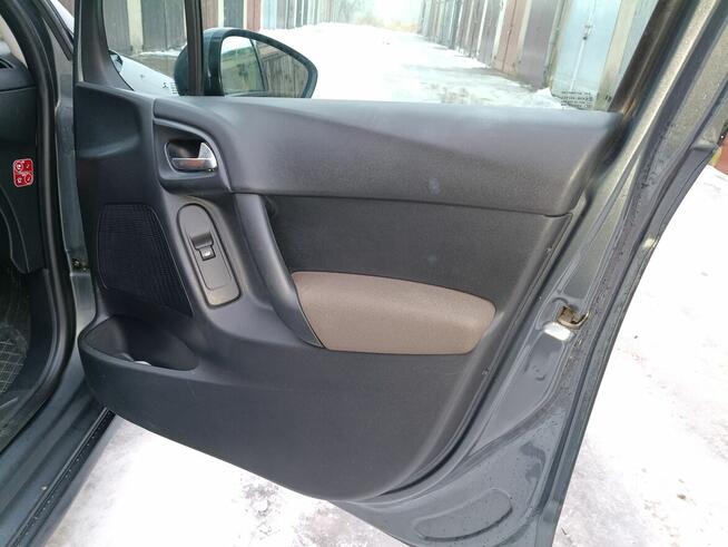Sprzedam Citroen C3 benzyna 1,2 rok 2015 Kłodawa - zdjęcie 11