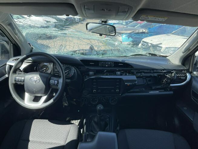 Toyota Hilux Duble CAB 4x4 Klimatyzacja Gliwice - zdjęcie 9