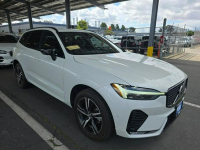 Volvo XC 60 AWD / R-Design / niski przebieg Warszawa - zdjęcie 2