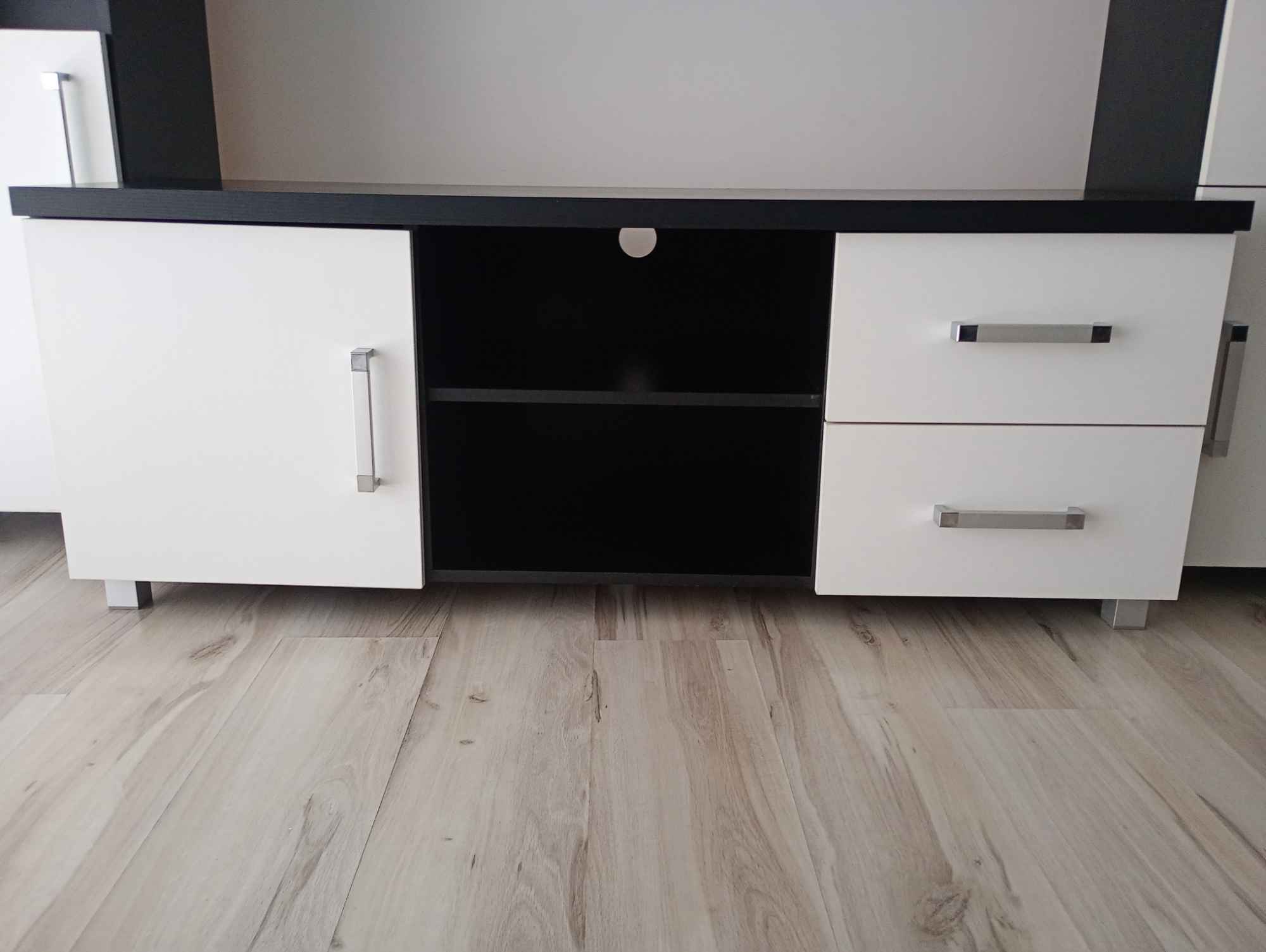 Elegancki zestaw mebli do salonu Łuków - zdjęcie 2