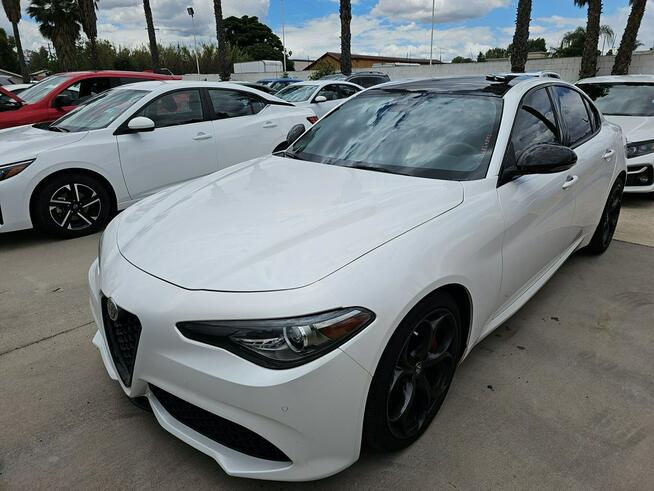 Alfa Romeo Giulia Ti Sport / niski przebieg Tarnów - zdjęcie 3