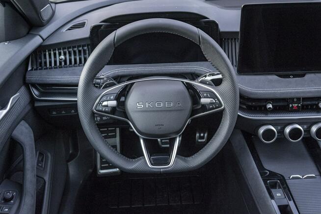 Škoda Superb Combi Sportline 2.0 TSI 204 KM DSG - Dostępna od ręki! Łódź - zdjęcie 12