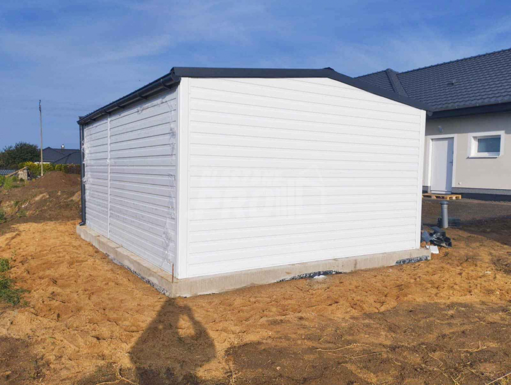 Domek ogrodowy 5,5x4 biały  drzwi + 2x okno blachodachówka rynny GP225 Wągrowiec - zdjęcie 4