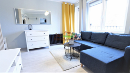 umeblowana nowoczesna kawalerka z balkonem,