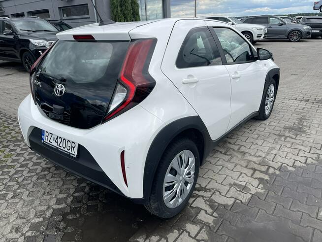 Toyota Aygo X Salon PL Kamera Automat Klimatyzacja Gliwice - zdjęcie 2