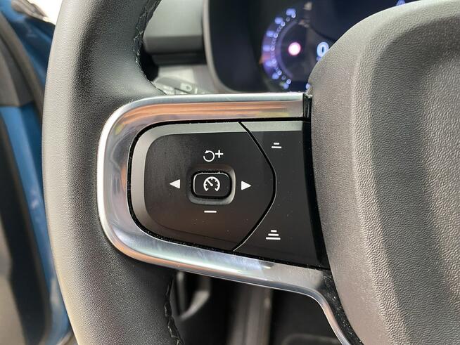 Volvo XC40 B3 Core aut Kombi Warszawa - zdjęcie 11
