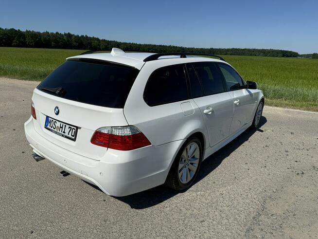 BMW 530 3.0i 272KM M Pakiet Serwis ASO Navi Kamera Dociągi Ocice - zdjęcie 11