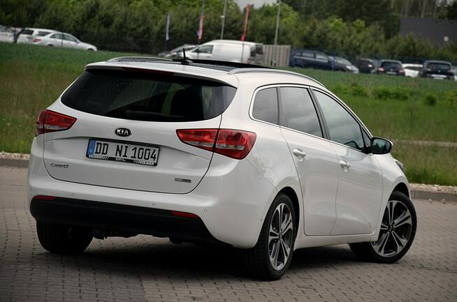 Kia Cee'd 1,6CRDI*136KM*Led*Xenon*Navi*Kamera*Panorama*Parkasist Ostrów Mazowiecka - zdjęcie 8