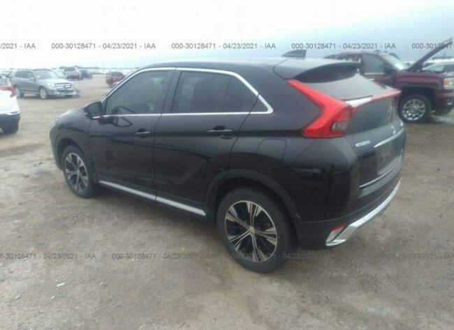 Mitsubishi Eclipse Cross 2018, 1.5L, 4x4, po gradobiciu Warszawa - zdjęcie 3