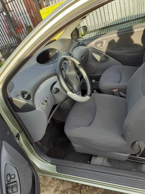 Toyota Yaris 1 Dębogórze - zdjęcie 11