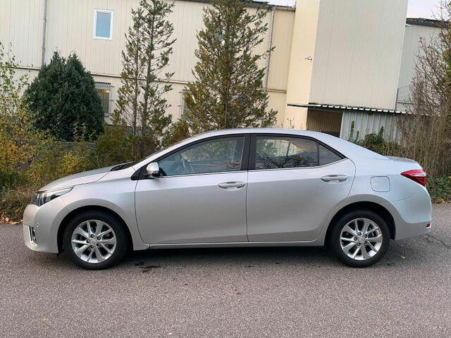 Toyota Corolla 1.6 ACTIV Jawor - zdjęcie 4