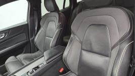 Volvo V60 B4 D Plus Dark aut ! Z Polskiego Salonu ! Faktura VAT ! Warszawa - zdjęcie 11