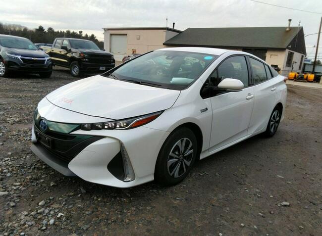 Toyota Prius Prime, 2017, 1.8L, porysowany lakier Warszawa - zdjęcie 2