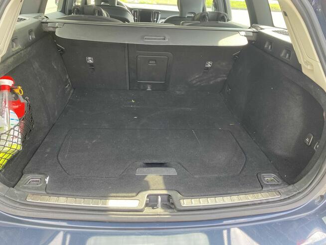Volvo v60 B3 serwisowany w ASO Volvo Kraków - zdjęcie 5