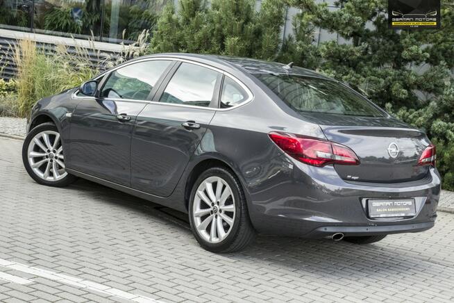 Opel Astra LIFT / Xenon / Duża Navi / Sedan / Gwarancja na ROK !!! Gdynia - zdjęcie 6