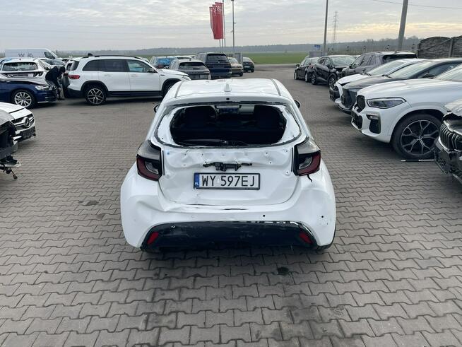 Toyota Yaris Klimatyzacja Kamera cofania Aktywny tempomat Gliwice - zdjęcie 3