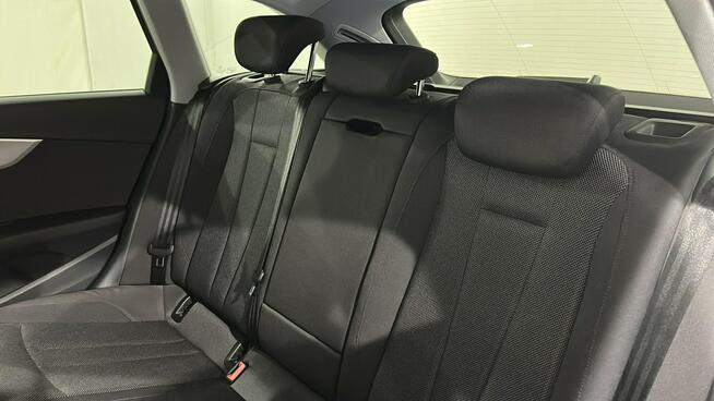 Audi A4 Avant 35 TFSI mHEV S Tronic Kombi Warszawa - zdjęcie 12