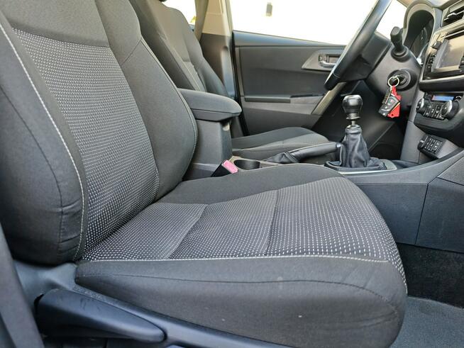 Toyota Auris Sadlno - zdjęcie 10