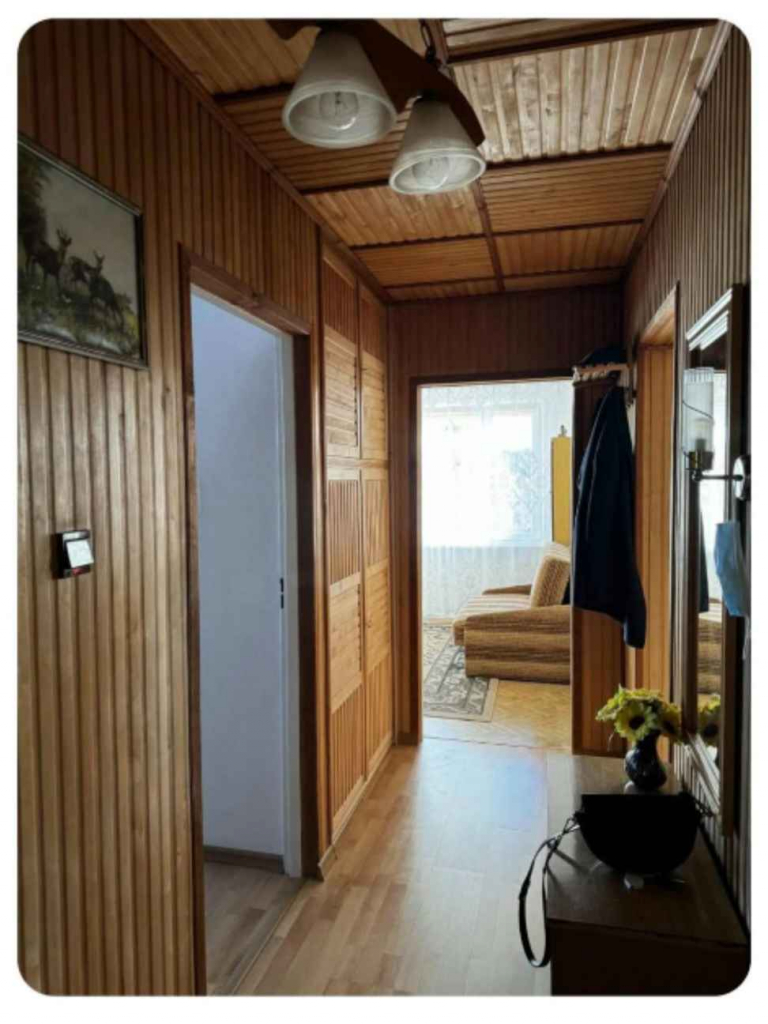 Mieszkanie 3-pokojowe. Centrum. Balkon. Piwnica. Poniatowa - zdjęcie 2