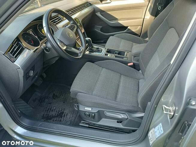 Volkswagen Passat 2.0 TDI EVO Business DSG Płock - zdjęcie 11