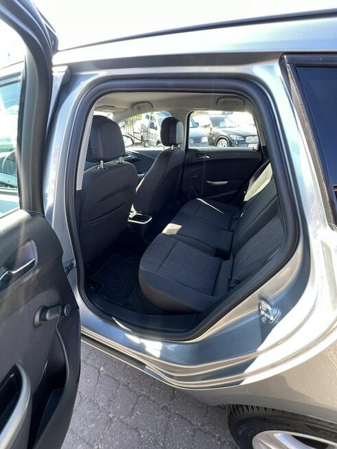 Opel Astra Sports Tourer Słupsk - zdjęcie 7