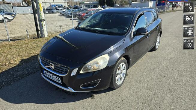 Volvo V60 Lekko Uszkodzony sprawny Jeżdżący Karczew - zdjęcie 1