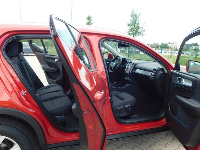 Volvo XC 40 1,5T3 z Gwarancją Bezwypadkowy Model 2022r Żyrardów - zdjęcie 10