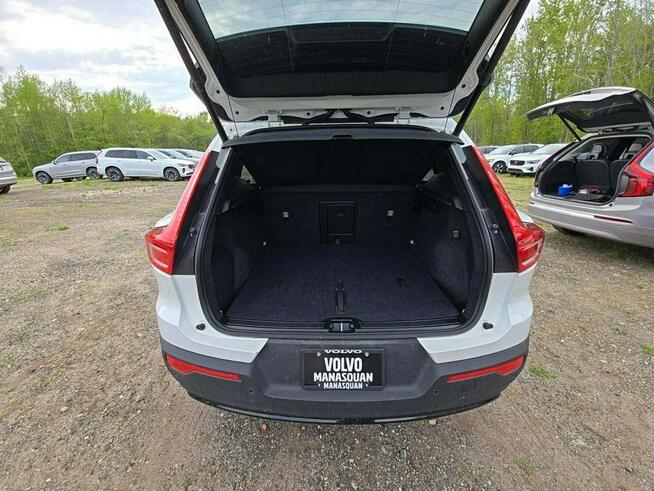 Volvo XC 40 Dark Theme / AWD / niski przebieg Tarnów - zdjęcie 5