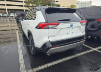 Toyota RAV-4 Bogata wersja wyposażenia / AWD / Hybryda Warszawa - zdjęcie 6